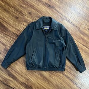 🔥Vintage Airborne Leathers Black Leather Bomber Jacket Men’s M Zip Front Classic